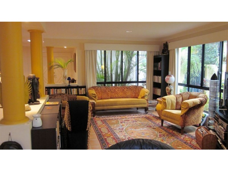 38 Dugong Cr, Banksia Beach QLD 4507