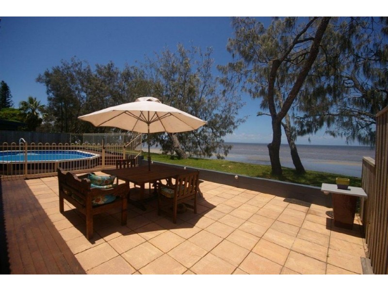 113 Biggs Ave, Beachmere QLD 4510