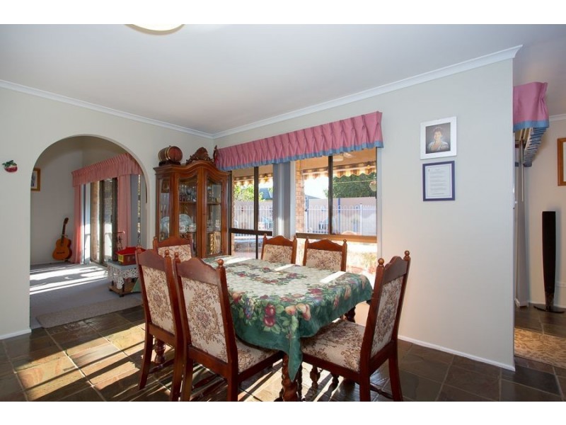 76 Bestmann Rd East, Sandstone Point QLD 4511