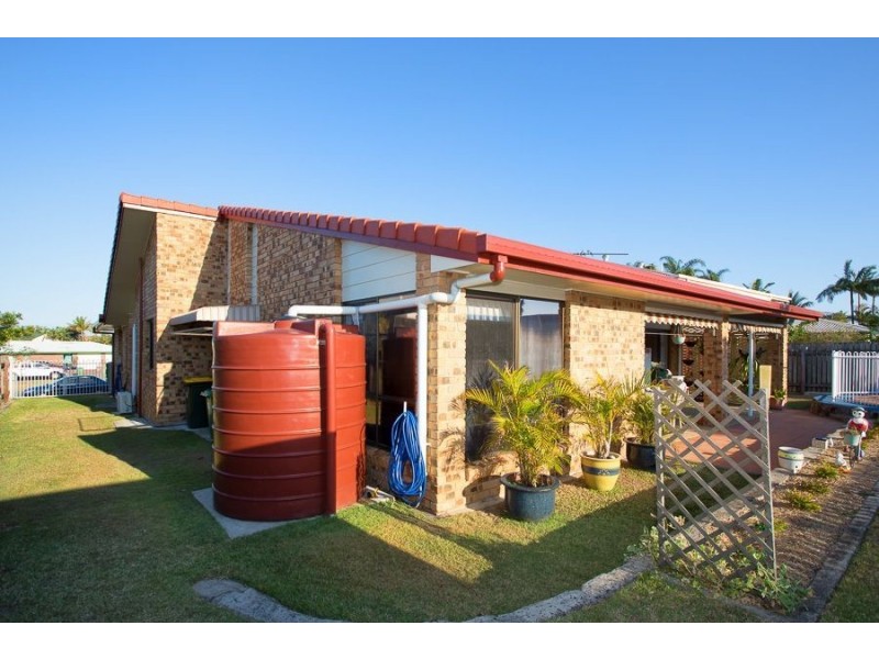 76 Bestmann Rd East, Sandstone Point QLD 4511