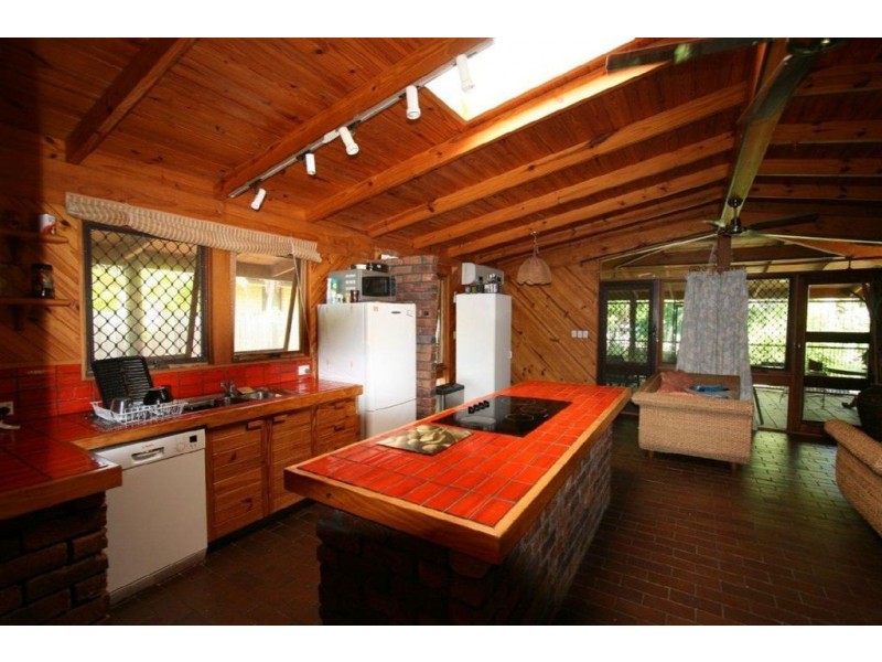 9 McDowall Street, Bongaree QLD 4507