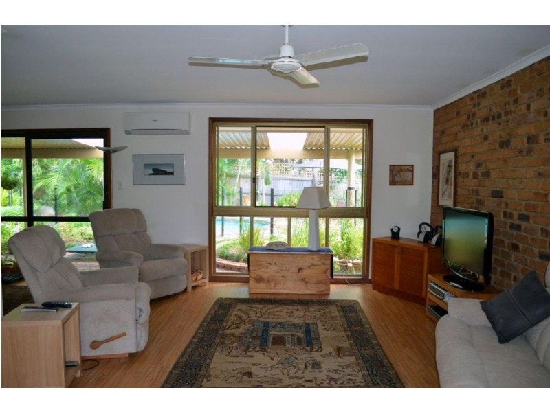 20 Flinders Street, Bongaree QLD 4507