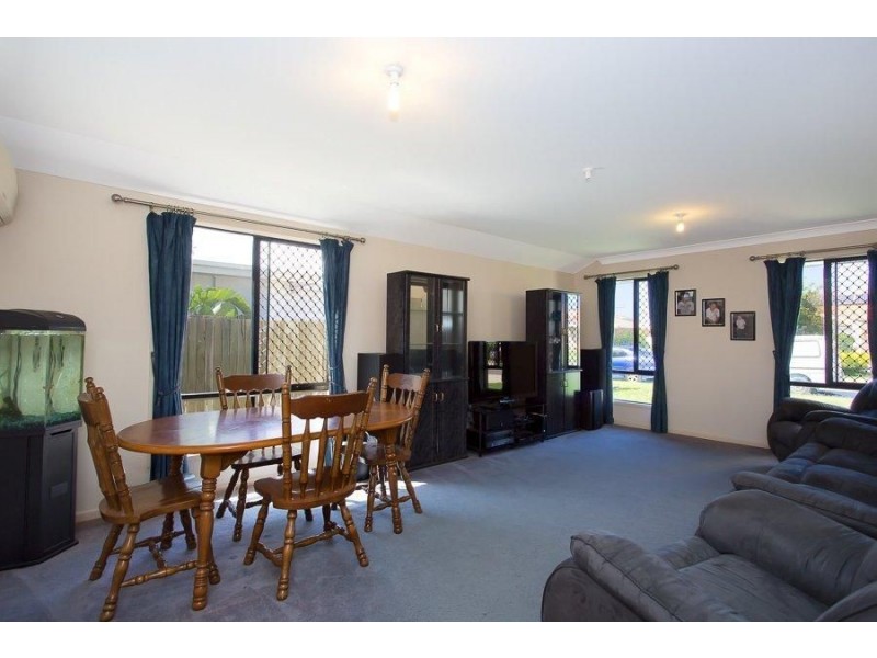 40 Mossman Way, Sandstone Point QLD 4511