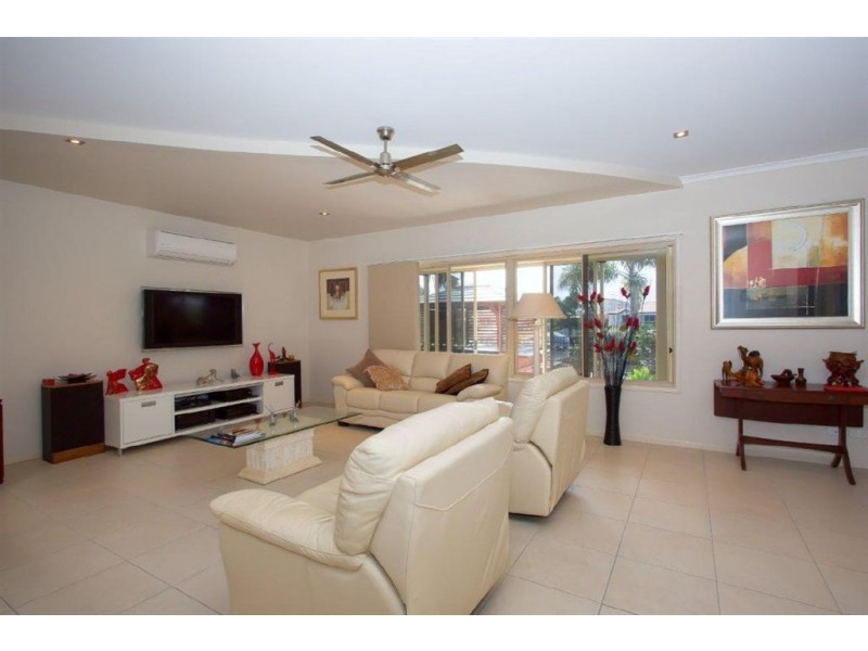 123 Voyagers Drive, Banksia Beach QLD 4507