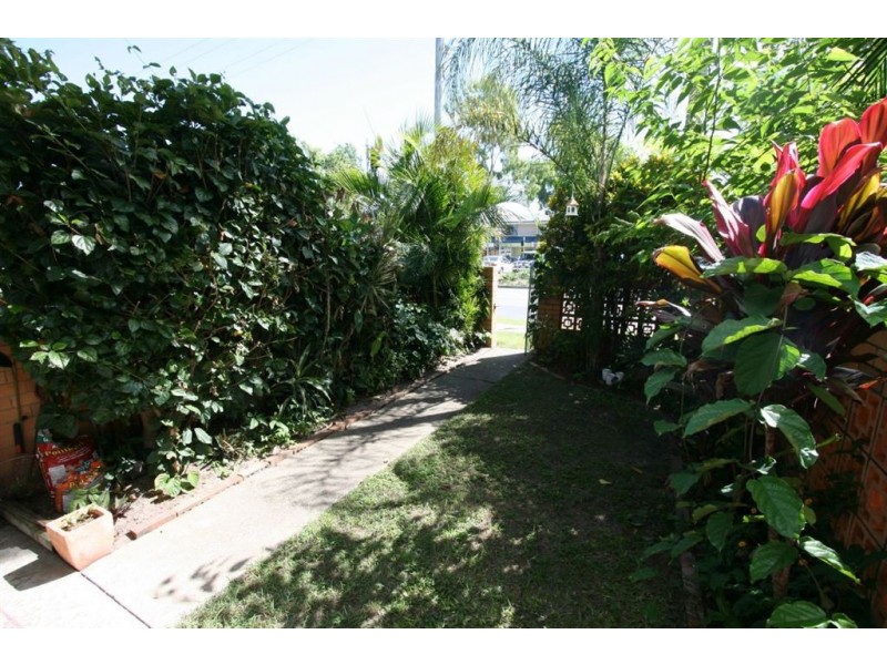 1/42 Benabrow Ave, Bongaree QLD 4507