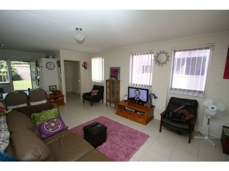 1/42 Benabrow Ave, Bongaree QLD 4507