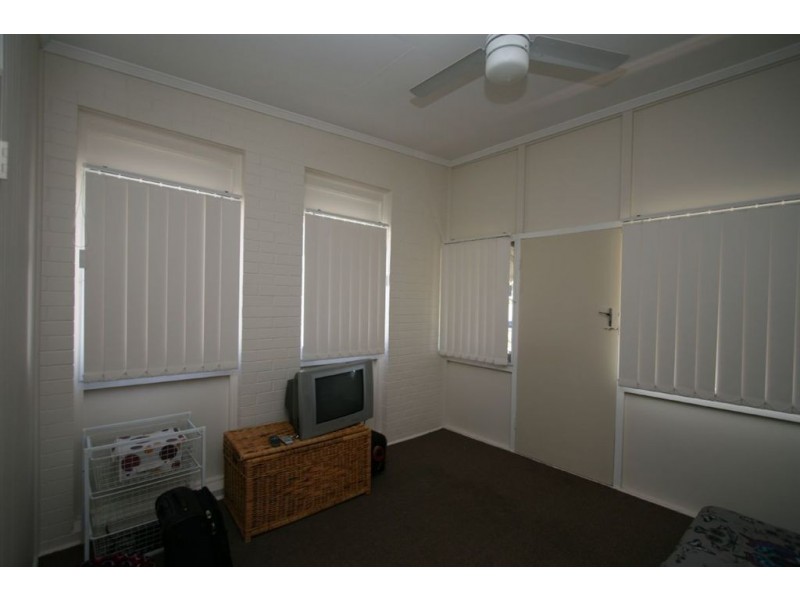 1/42 Benabrow Ave, Bongaree QLD 4507