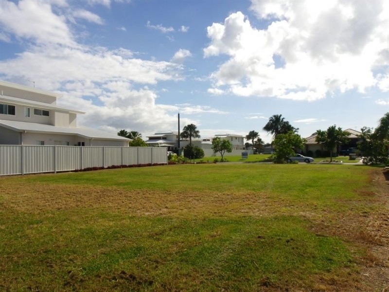 23 North Point, Banksia Beach QLD 4507