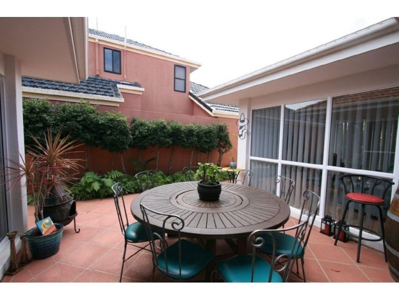 35 Dugong Cres, Banksia Beach QLD 4507