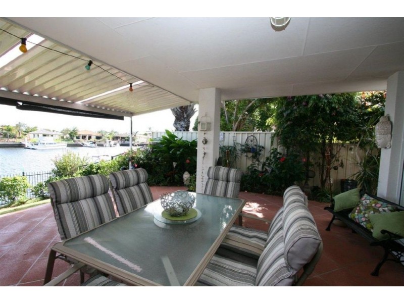 35 Dugong Cres, Banksia Beach QLD 4507