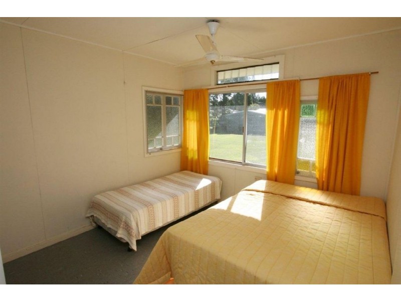 15 Ottiwell Street, Woorim QLD 4507