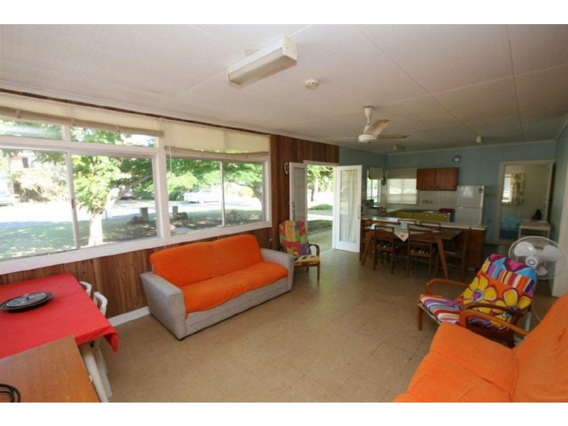 15 Ottiwell Street, Woorim QLD 4507