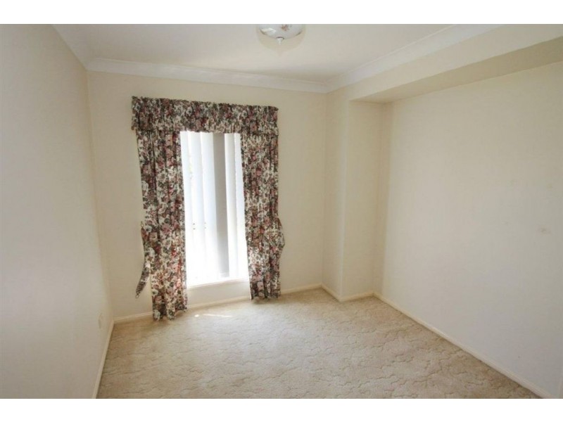 12 Eltham Place, Sandstone Point QLD 4511