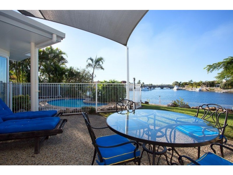 1 Cutter Crt, Banksia Beach QLD 4507