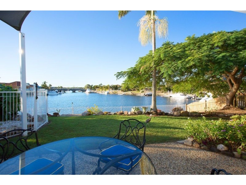 1 Cutter Crt, Banksia Beach QLD 4507