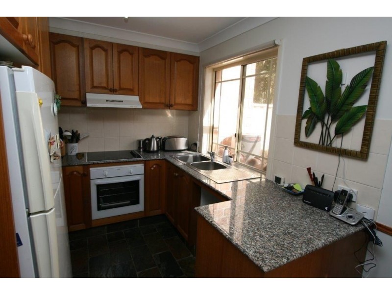 2/46 Winston Drive, Bongaree QLD 4507
