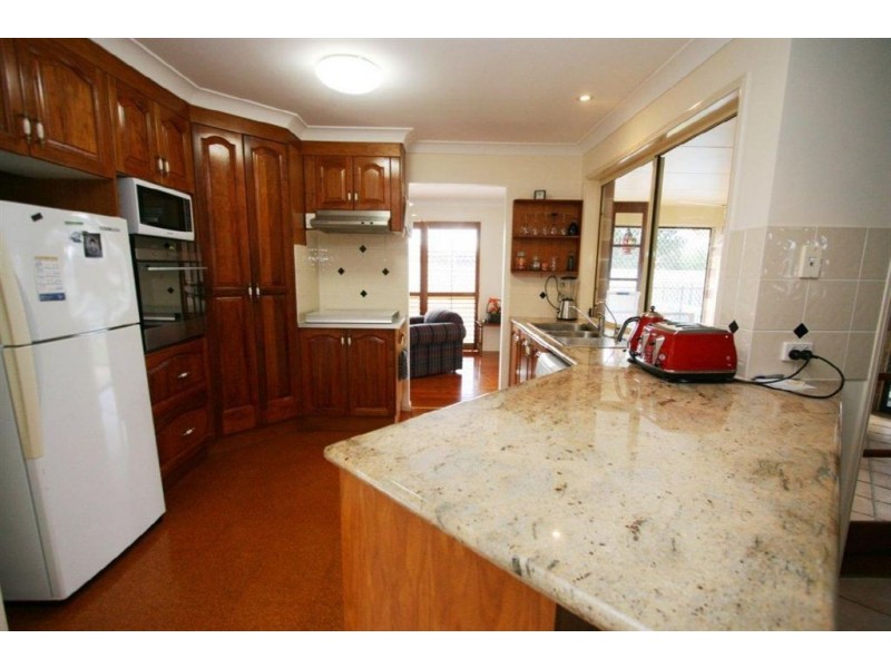 1 Coogee Place, Sandstone Point QLD 4511