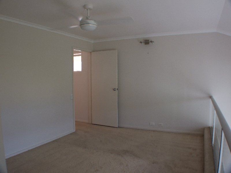 2b/10 Spinnaker Dr, Sandstone Point QLD 4511