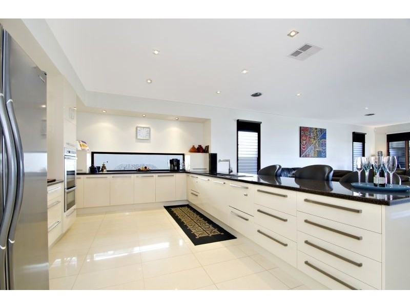 4 Oriole Close, Banksia Beach QLD 4507