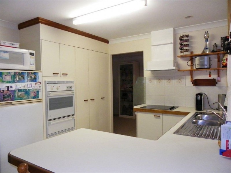 6 Japonica Court, Bongaree QLD 4507