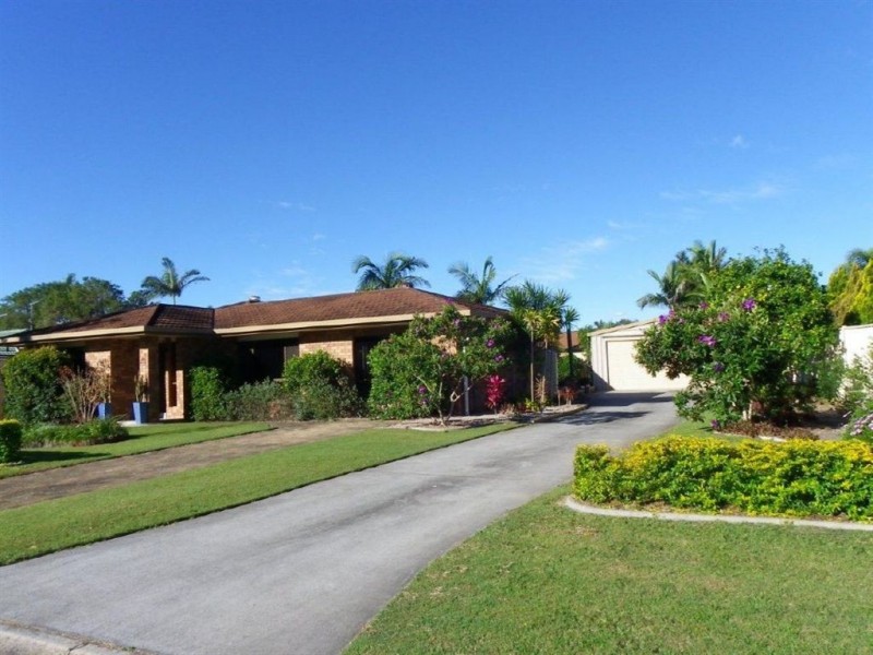 25 Cosmos Ave, Banksia Beach QLD 4507