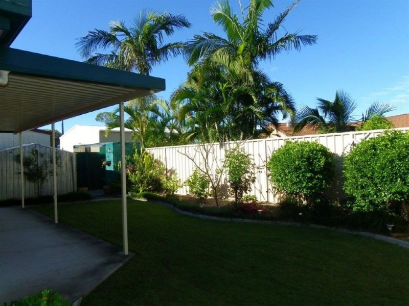 25 Cosmos Ave, Banksia Beach QLD 4507