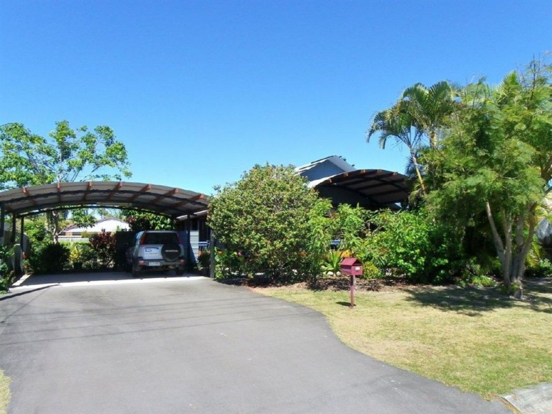 12 Eighth Avenue, Woorim QLD 4507