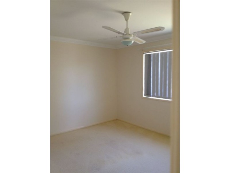 1/1 Roggen Street, Bongaree QLD 4507