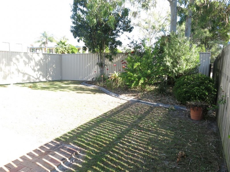 1/1 Roggen Street, Bongaree QLD 4507