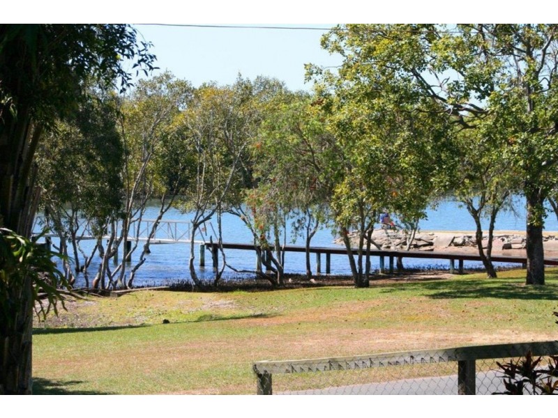 89 Ningi Esplanade, Ningi QLD 4511