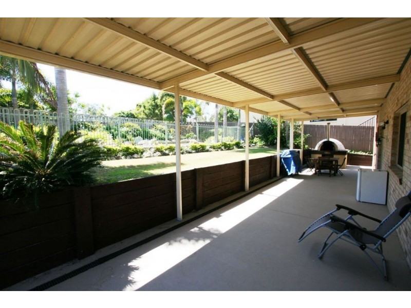 227 Endeavour Drive, Banksia Beach QLD 4507