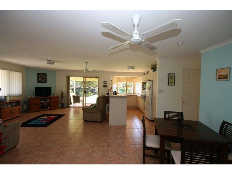 2/19 Pacific Drive, Banksia Beach QLD 4507