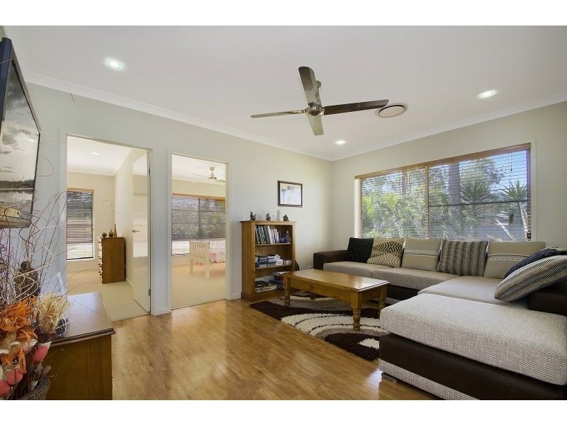 43 Cavanagh Place, Ningi QLD 4511