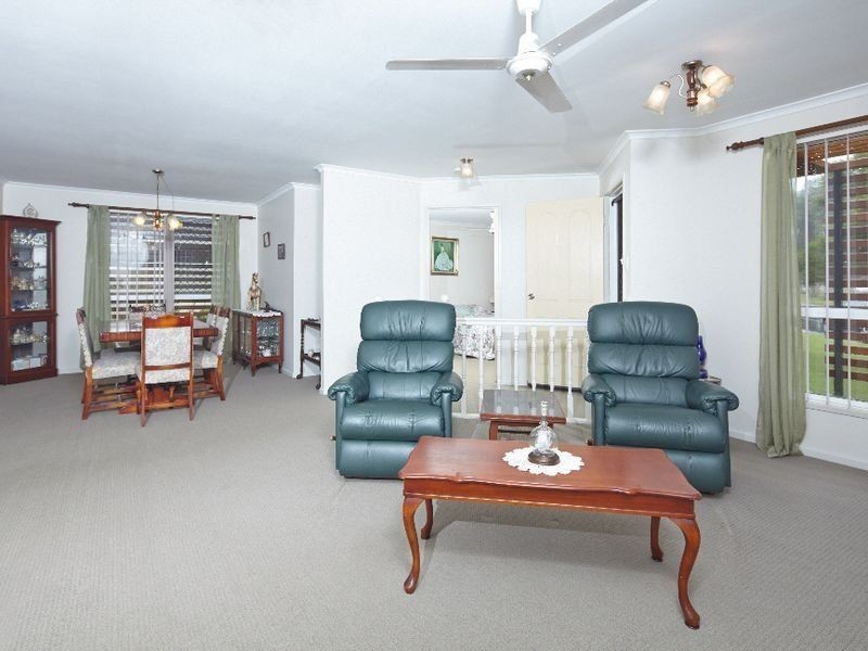 1 White Patch Esp, Banksia Beach QLD 4507