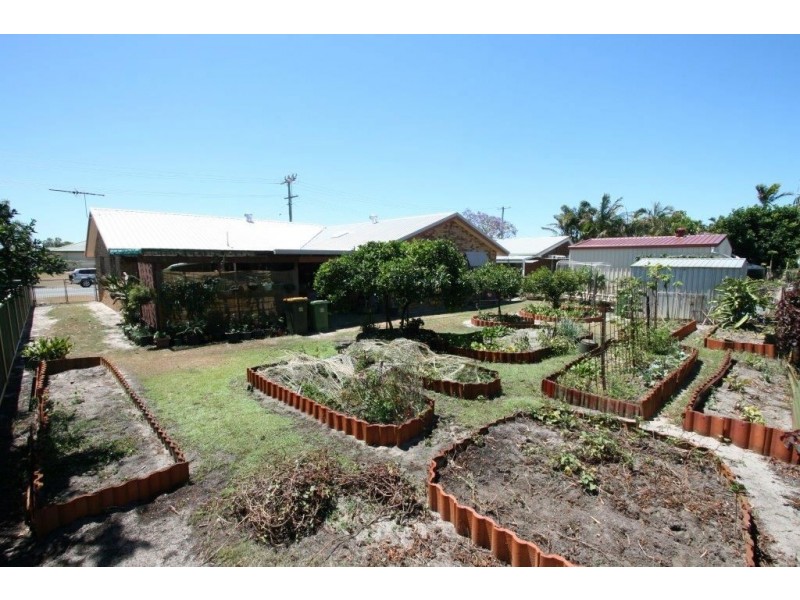 18 Coolgarra Ave, Bongaree QLD 4507