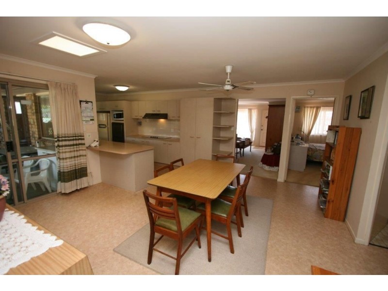 18 Coolgarra Ave, Bongaree QLD 4507