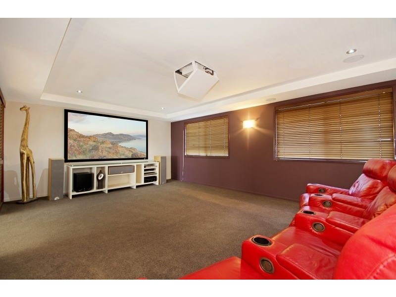 43 Avalon Street, Sandstone Point QLD 4511