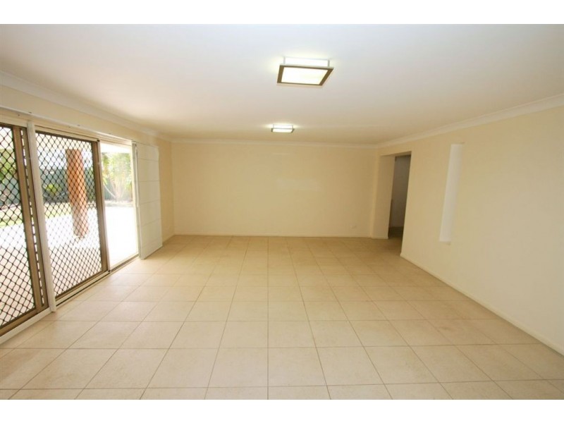 29 Marina Blvd, Banksia Beach QLD 4507