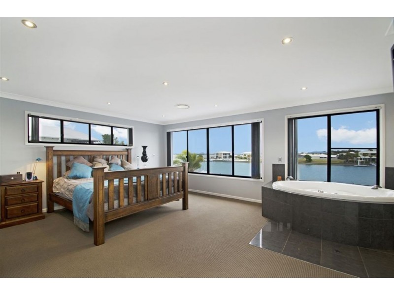 49 Seaside Drive, Banksia Beach QLD 4507