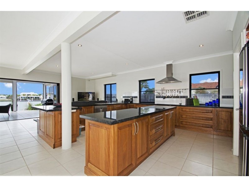 49 Seaside Drive, Banksia Beach QLD 4507