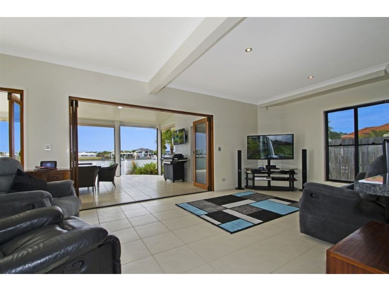 49 Seaside Drive, Banksia Beach QLD 4507