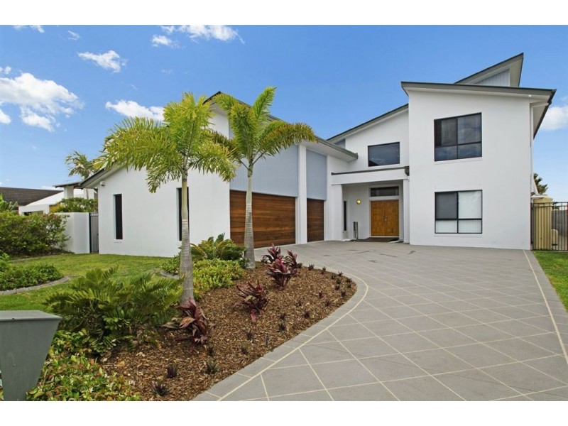 49 Seaside Drive, Banksia Beach QLD 4507