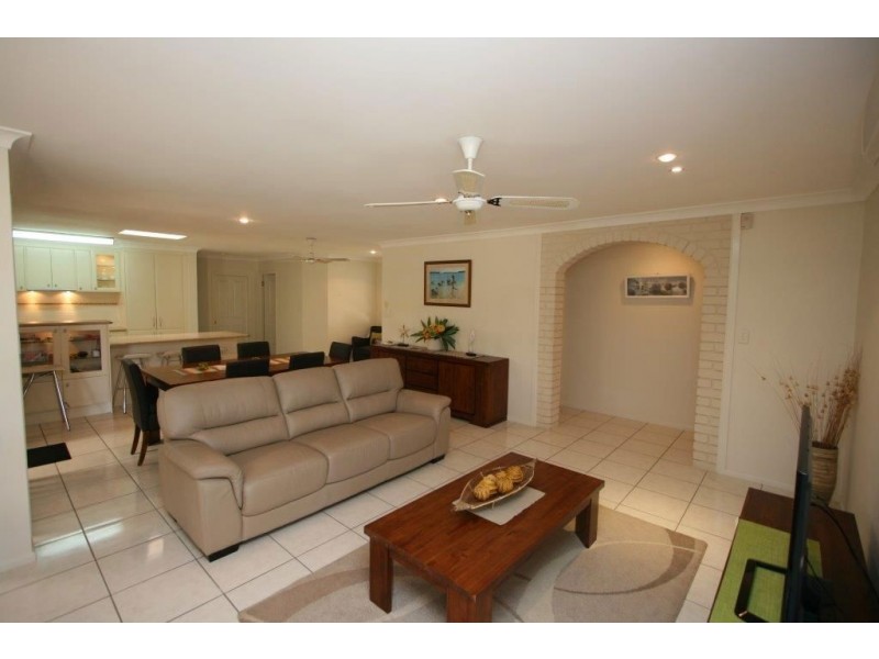 41 Allamanda Dr, Bongaree QLD 4507