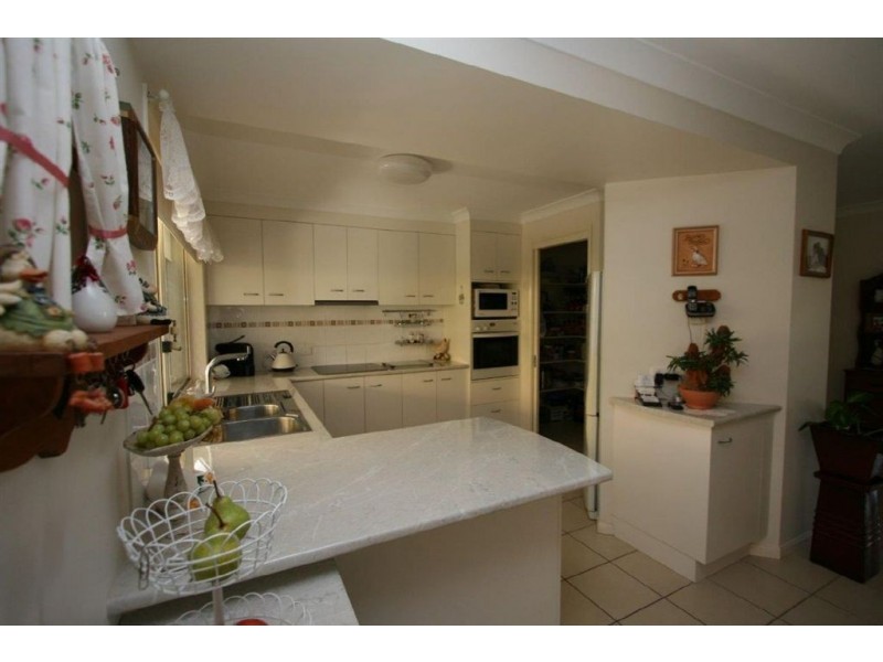 23 Seaforth Street, Sandstone Point QLD 4511