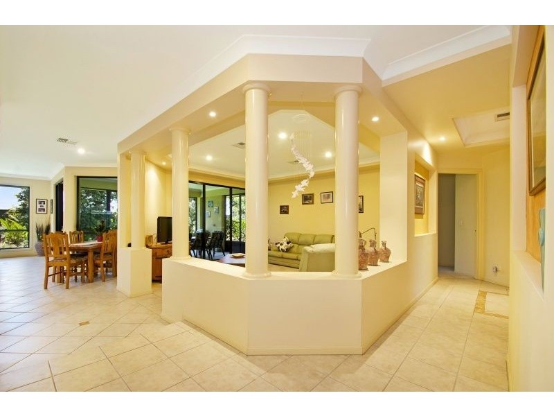 6 Seabreeze Ave, Banksia Beach QLD 4507