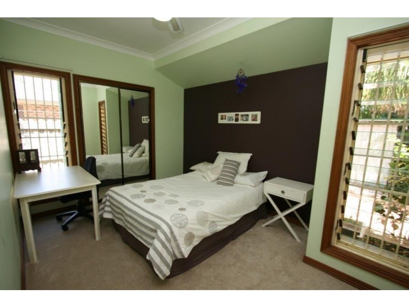 6 Flinders Street, Bongaree QLD 4507