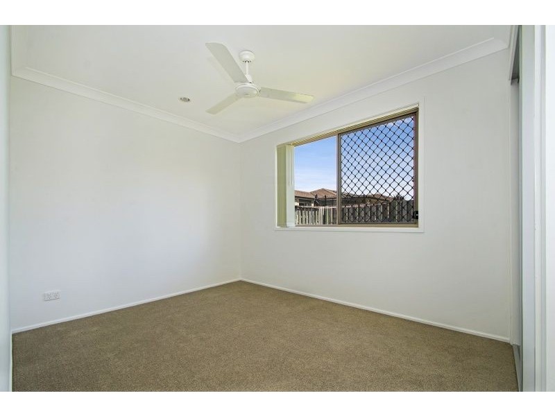 18 Ellis Court, Sandstone Point QLD 4511