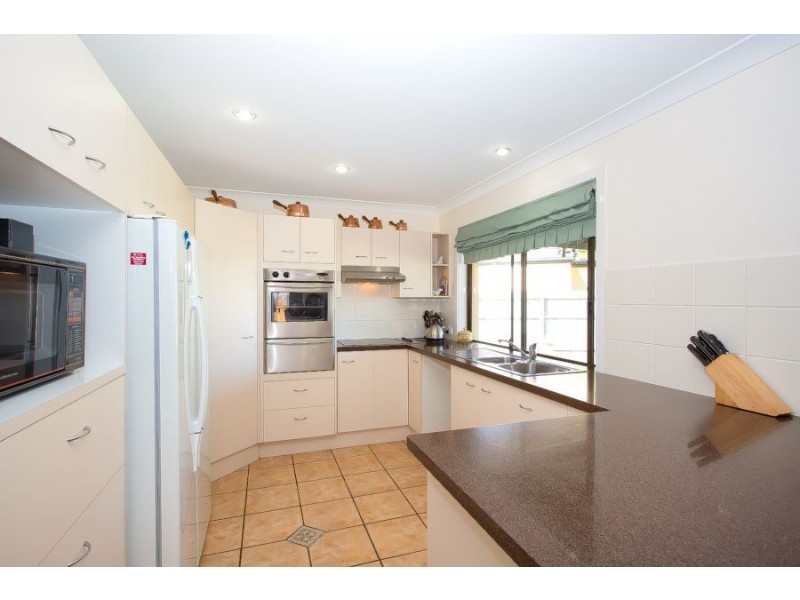 41 Voyagers Dr, Banksia Beach QLD 4507