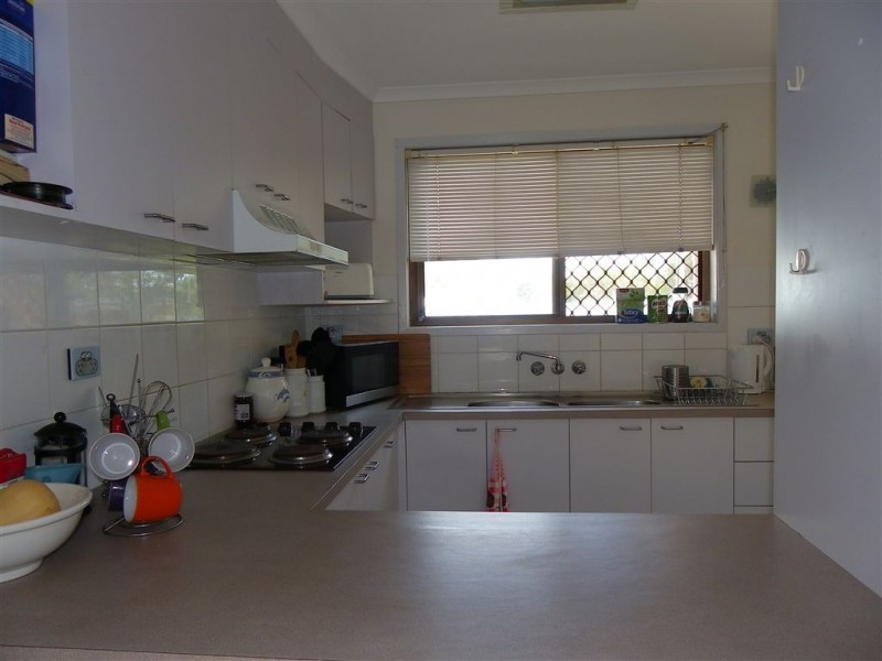 2/20 Winstone Drive, Bongaree QLD 4507