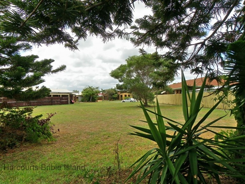 8 Iris Court, Bongaree QLD 4507